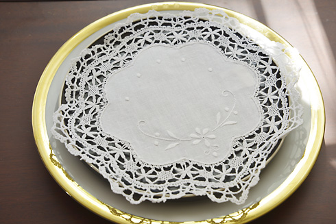 Southern Hearts Cluny Lace Doily. 9" Round. 6 pieces